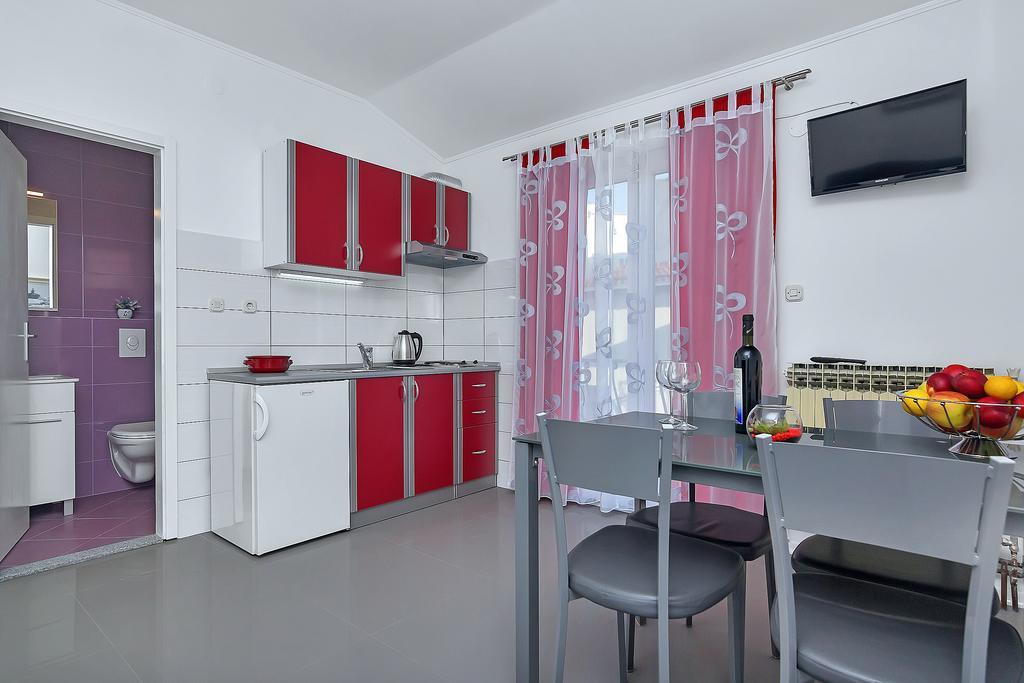 Apartments Smiljka Makarska Ngoại thất bức ảnh
