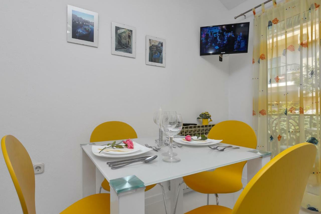 Apartments Smiljka Makarska Ngoại thất bức ảnh